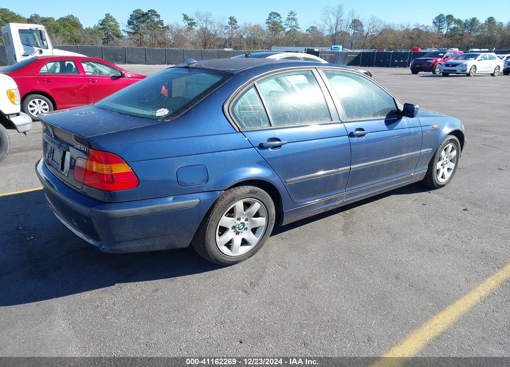 2005 BMW 325I VIN: WBAEV33425KX10081