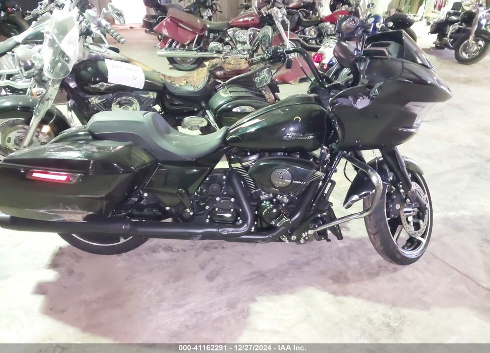 2024 HARLEY-DAVIDSON FLTRX VIN: 1HD1KH719RB652689