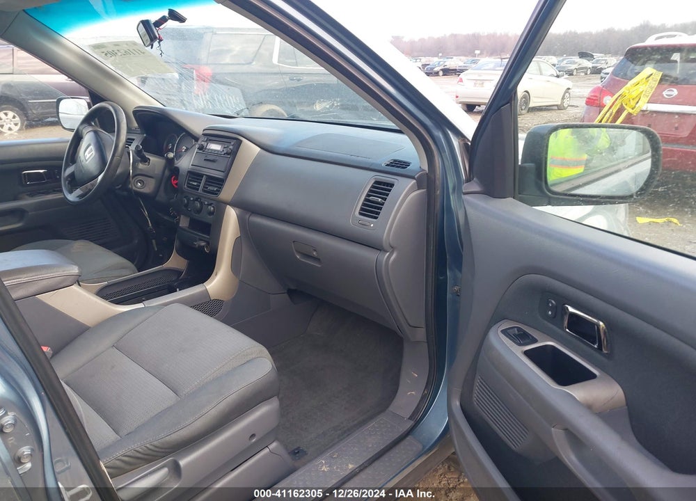 2007 HONDA PILOT LX VIN: 5FNYF28157B037809