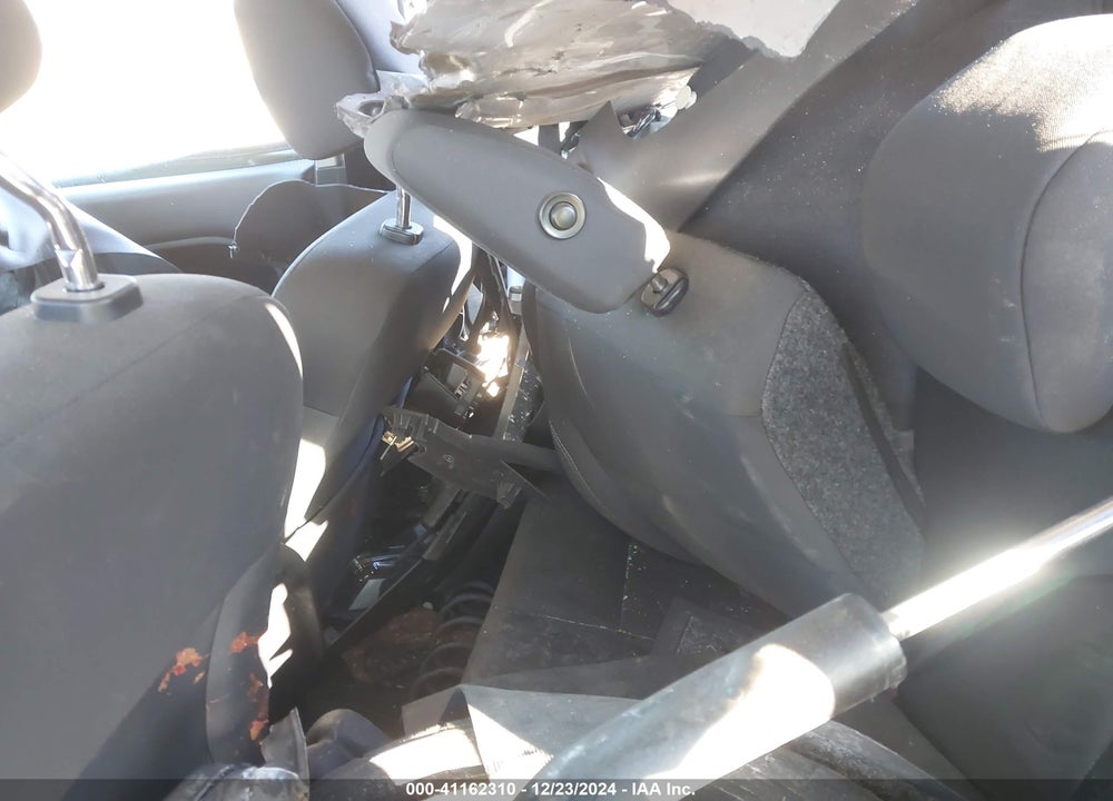 2019 FORD FIESTA VIN: 3FADP4BJ2KM128627