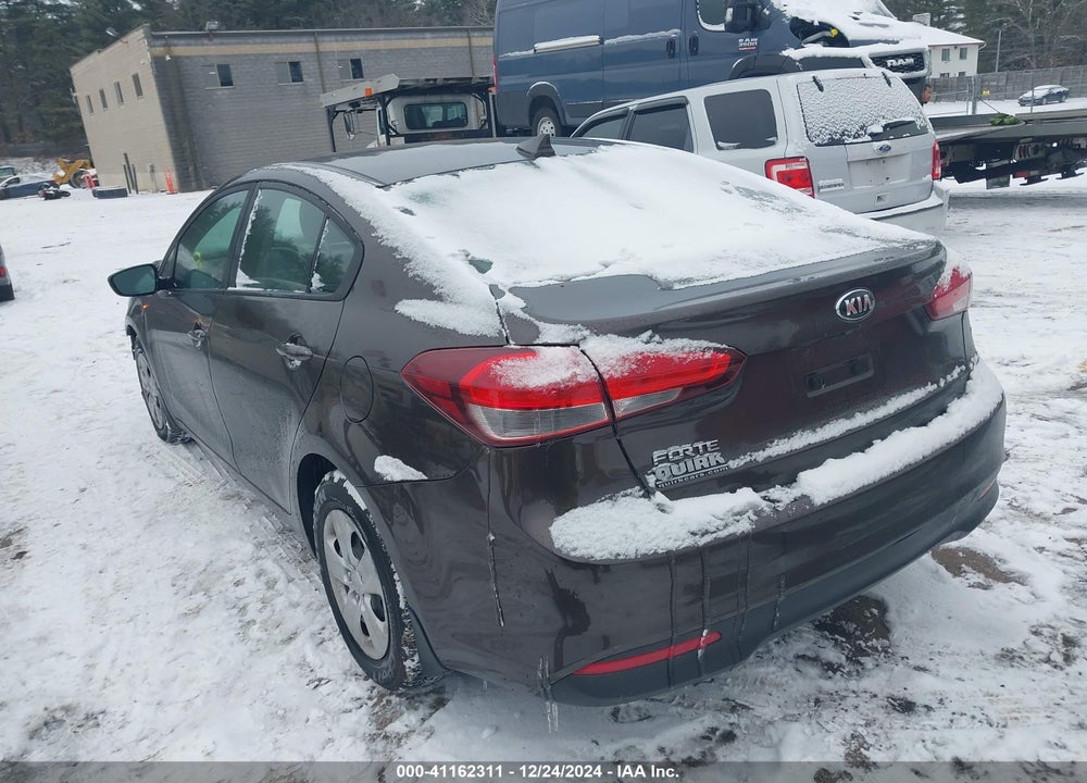 2018 KIA FORTE LX VIN: 3KPFL4A70JE181808