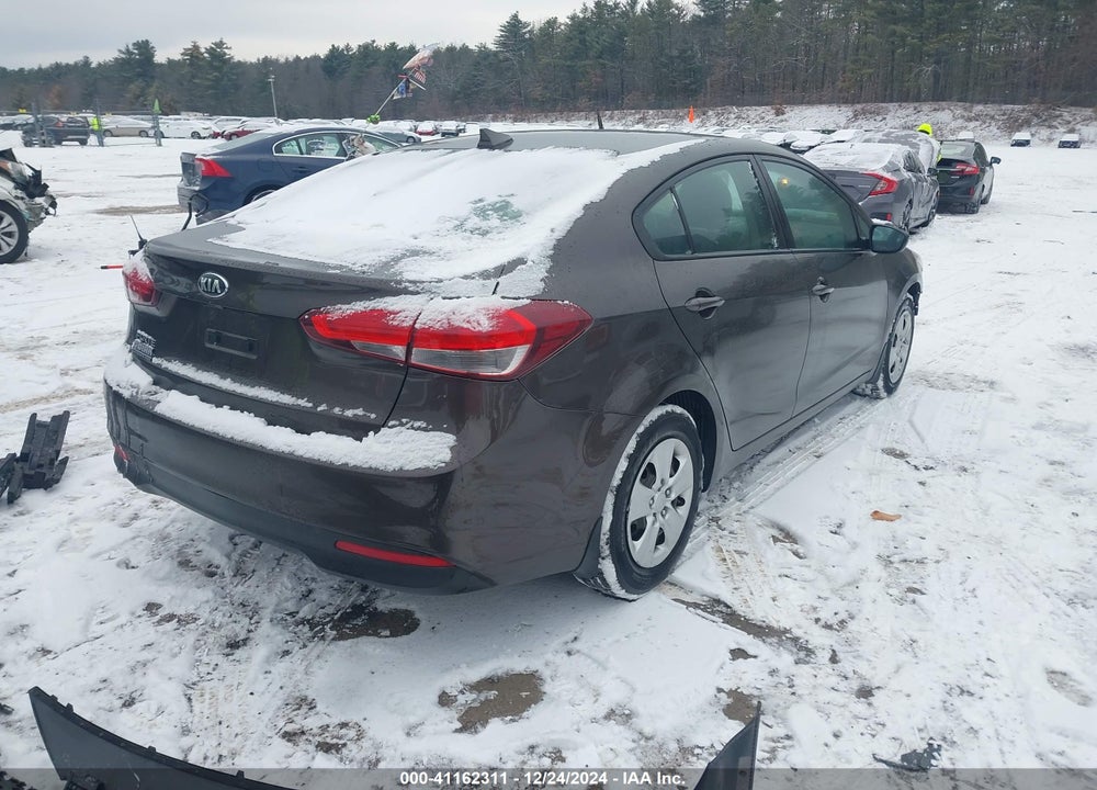 2018 KIA FORTE LX VIN: 3KPFL4A70JE181808
