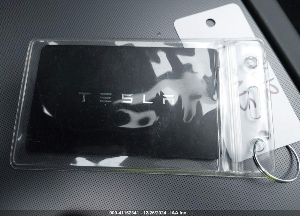 2024 TESLA MODEL 3 REAR-WHEEL DRIVE VIN: 5YJ3E1EA8RF732543
