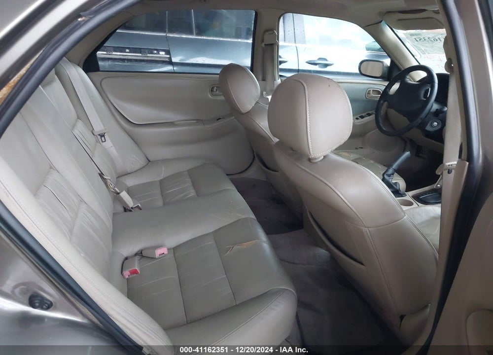 1999 MAZDA 626 ES/LX VIN: 1YVGF22C5X5814961