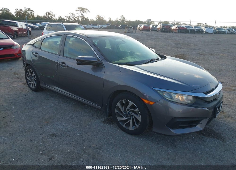 2018 HONDA CIVIC EX VIN: 19XFC2F75JE033652