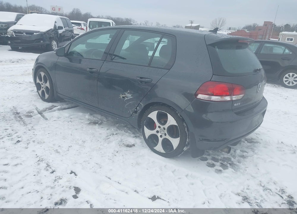 2011 VOLKSWAGEN GTI VIN: WVWHD7AJ5BW274253