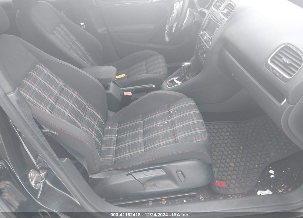 2011 VOLKSWAGEN GTI VIN: WVWHD7AJ5BW274253