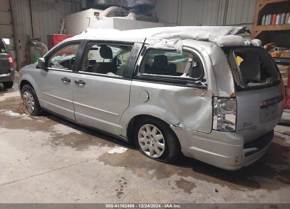 2008 CHRYSLER TOWN & COUNTRY LX VIN: 2A8HR44H58R136800