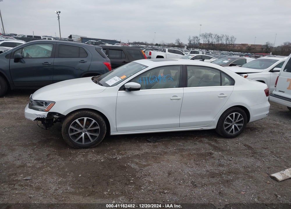 2018 VOLKSWAGEN JETTA VIN: 3VWDB7AJ5JM225439