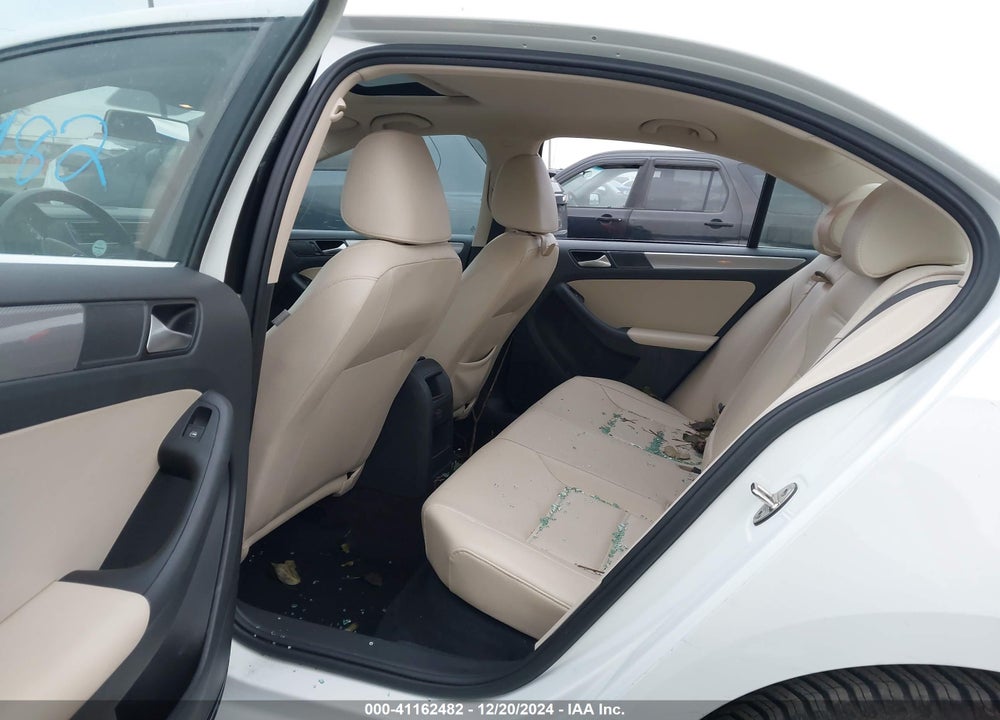 2018 VOLKSWAGEN JETTA VIN: 3VWDB7AJ5JM225439