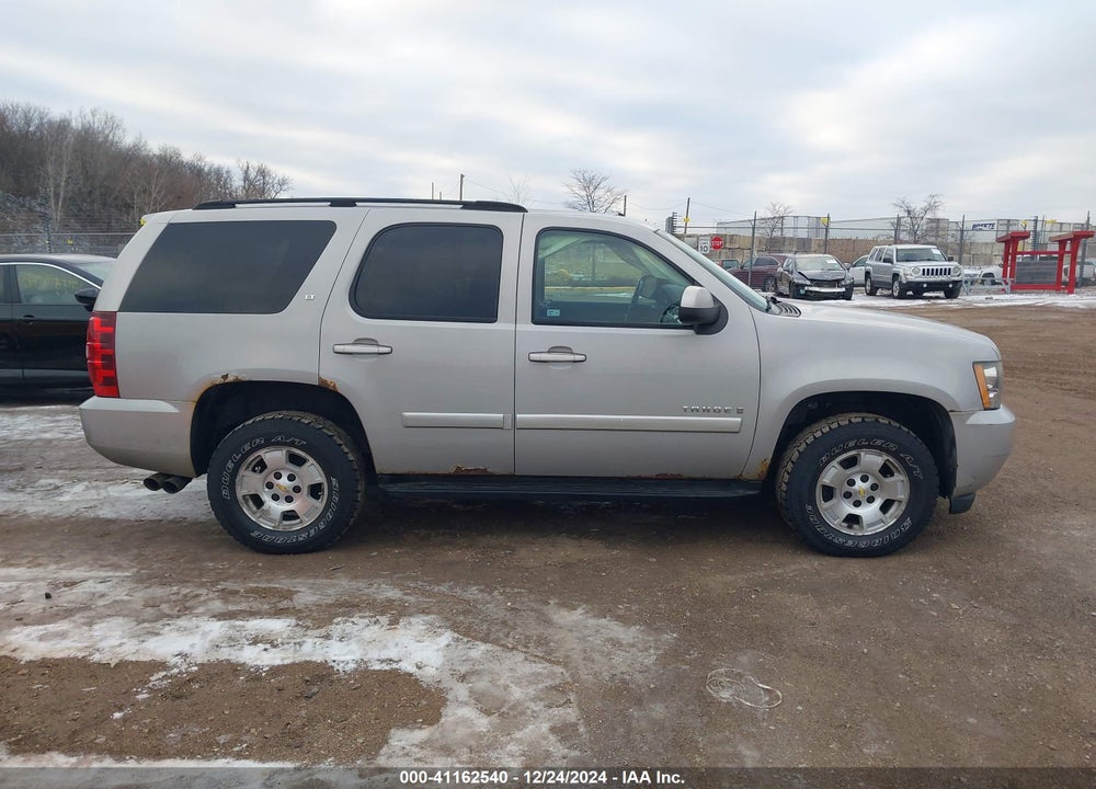 2007 CHEVROLET TAHOE VIN: 1GNEK130X7J101530