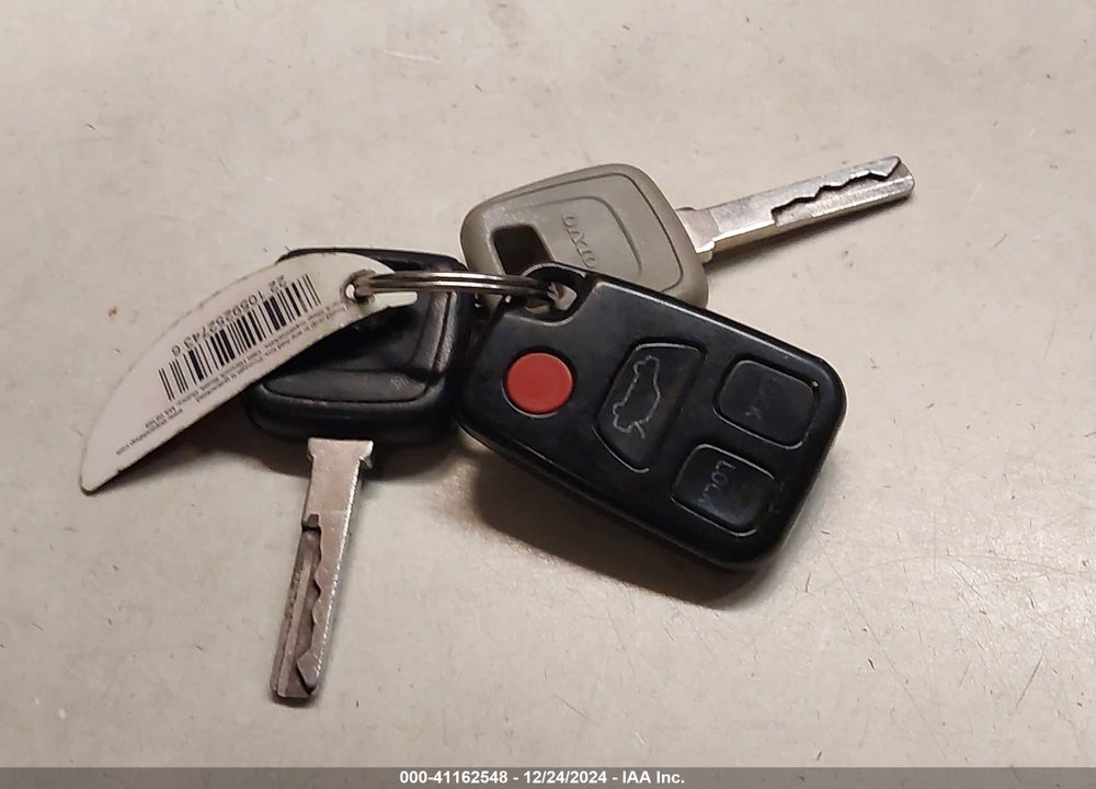 2000 VOLVO S40 A/AS VIN: YV1VS2558YF530042