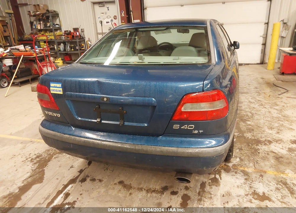 2000 VOLVO S40 A/AS VIN: YV1VS2558YF530042
