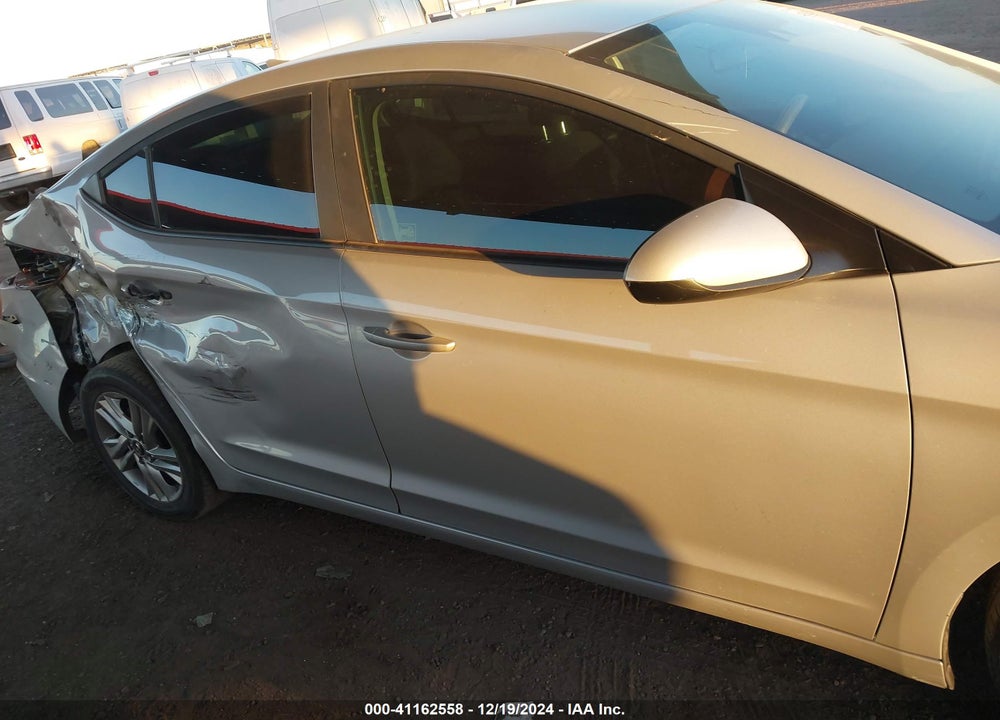 2019 HYUNDAI ELANTRA VIN: KMHD84LF8KU815930