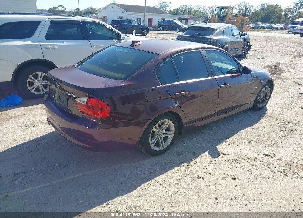 2008 BMW 328 VIN: WBAVA33548K054183
