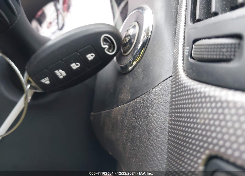 2015 INFINITI Q50 VIN: JN1BV7APXFM351677