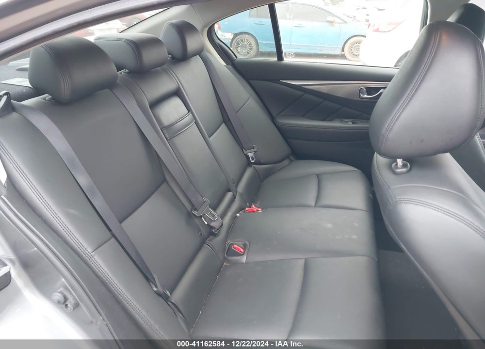 2015 INFINITI Q50 VIN: JN1BV7APXFM351677