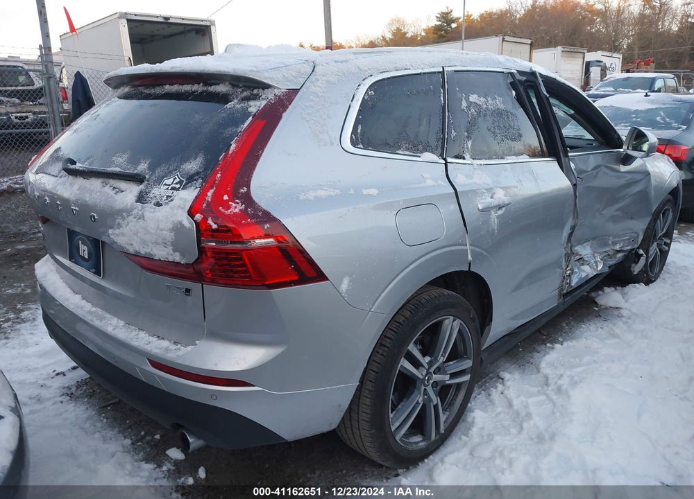 2021 VOLVO XC60 T5 MOMENTUM VIN: YV4102RK6M1697322
