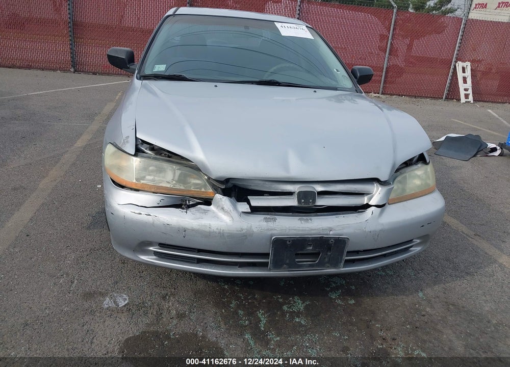 2002 HONDA ACCORD 2.3 VP VIN: 1HGCF86612A176642