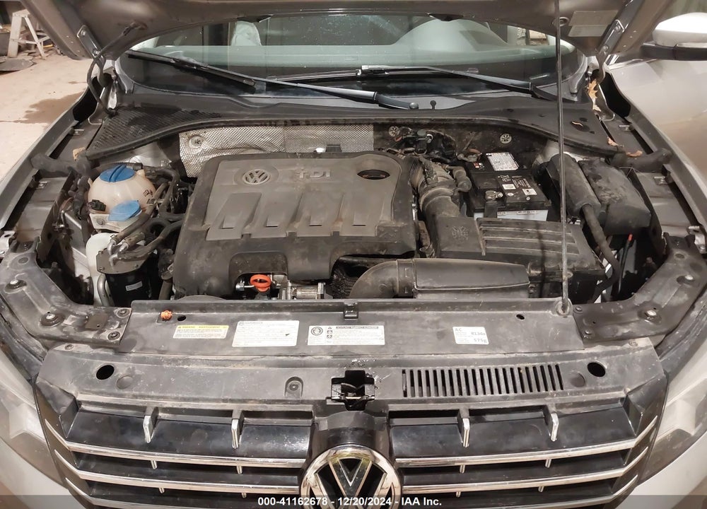 2013 VOLKSWAGEN PASSAT VIN: 1VWCN7A31DC016550
