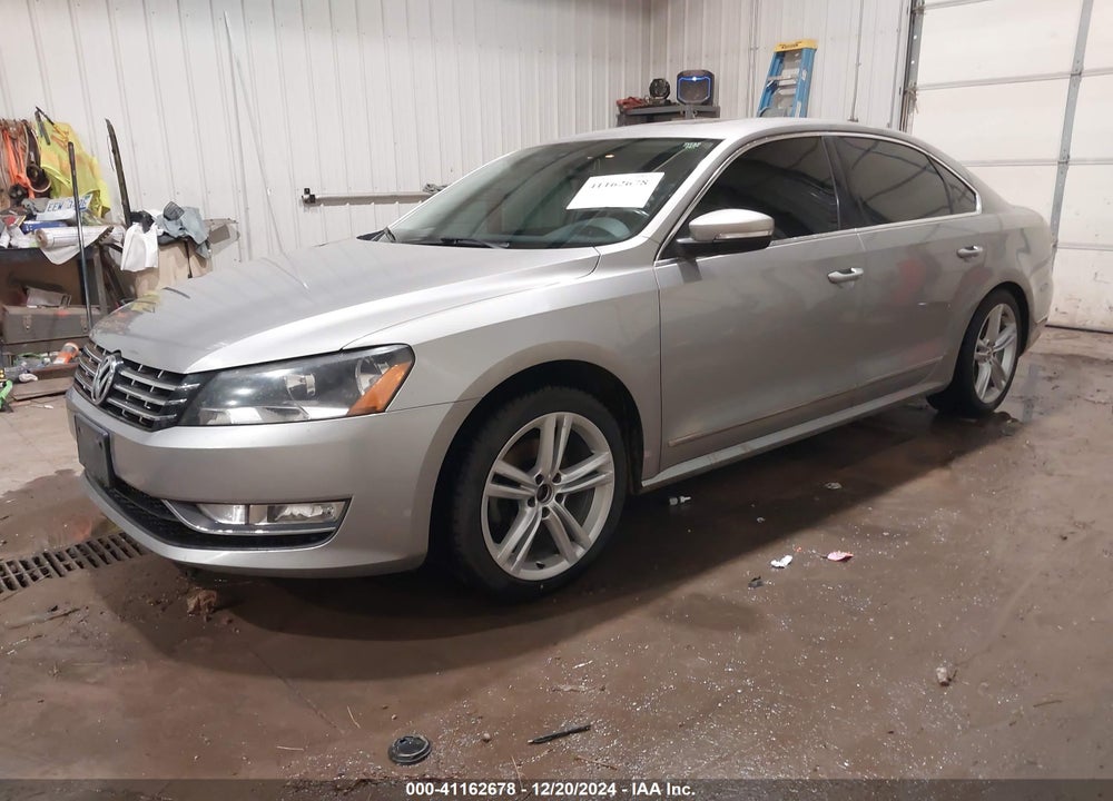 2013 VOLKSWAGEN PASSAT VIN: 1VWCN7A31DC016550
