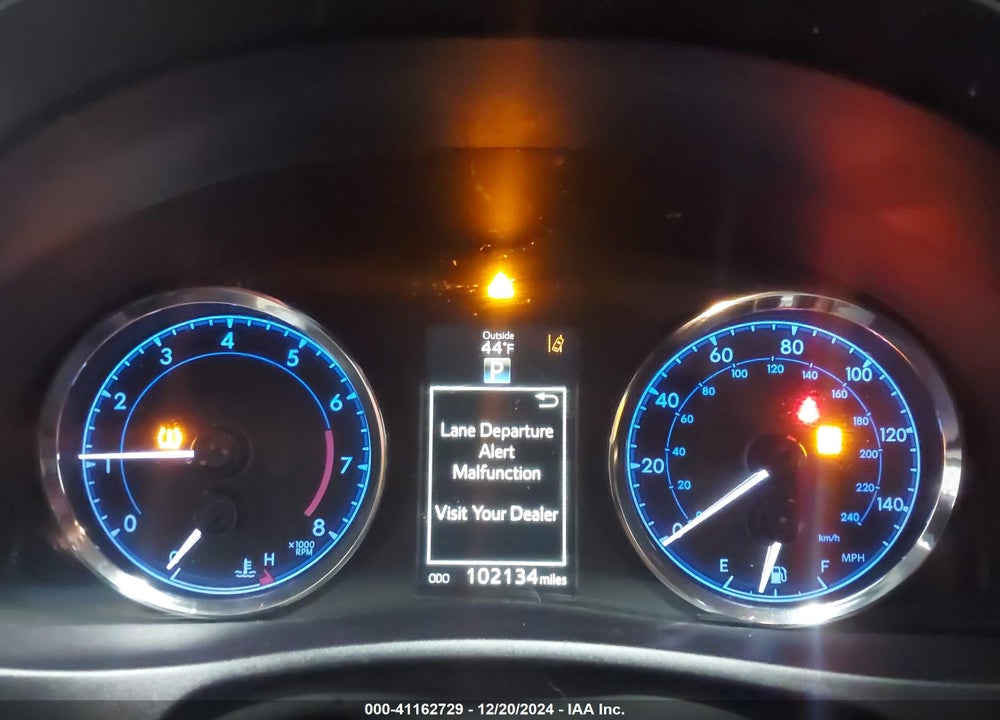 2017 TOYOTA COROLLA SE SPECIAL EDITION VIN: 5YFBURHEXHP600205