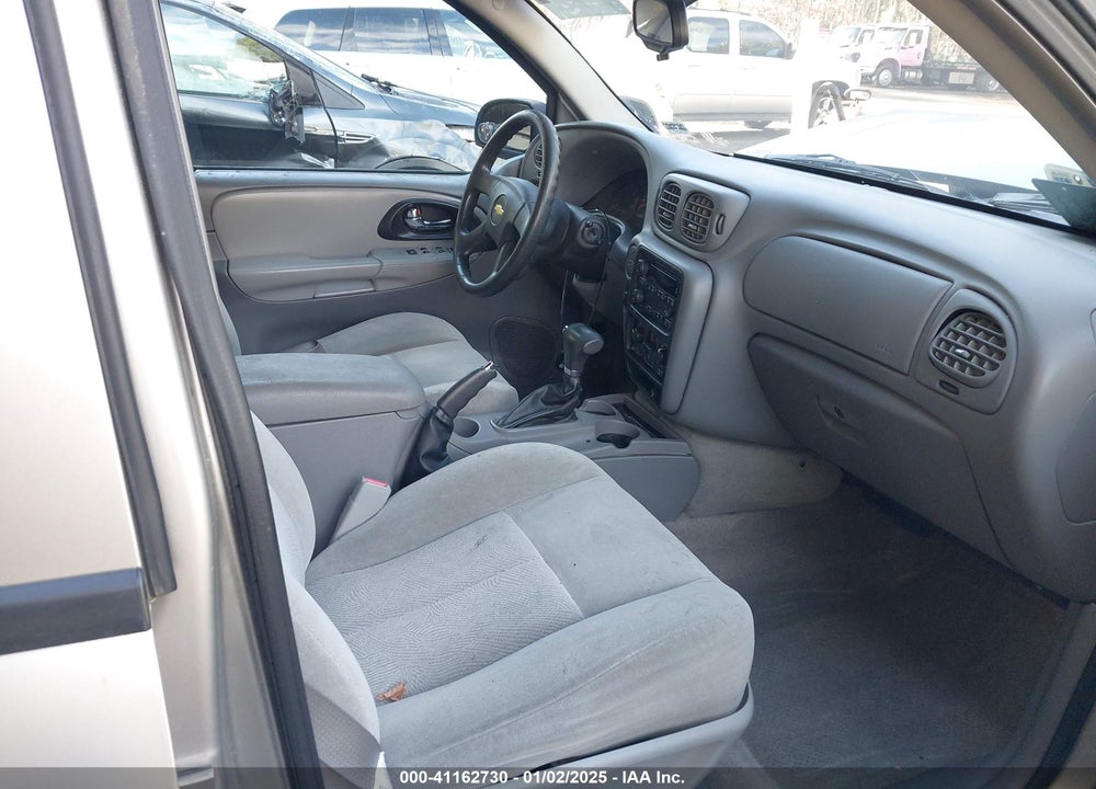 2006 CHEVROLET TRAILBLAZER LS VIN: 1GNDS13SX62146389