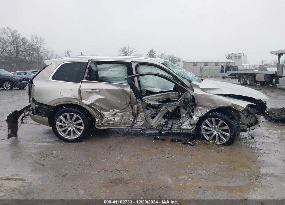 2016 VOLVO XC90 T6 INSCRIPTION VIN: YV4A22PL7G1052687