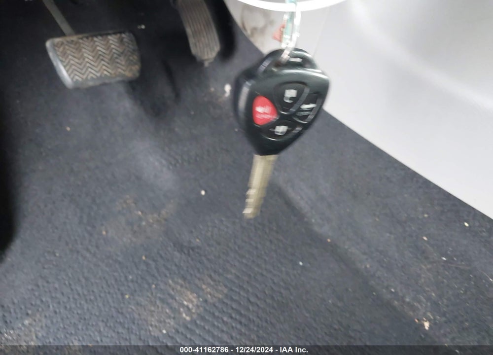 2013 TOYOTA COROLLA LE VIN: 5YFBU4EE4DP177204