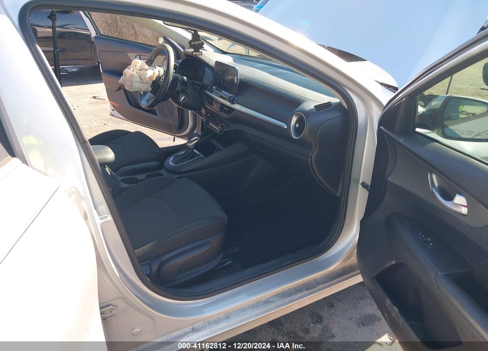 2019 KIA FORTE VIN: 3KPF24ADXKE007240