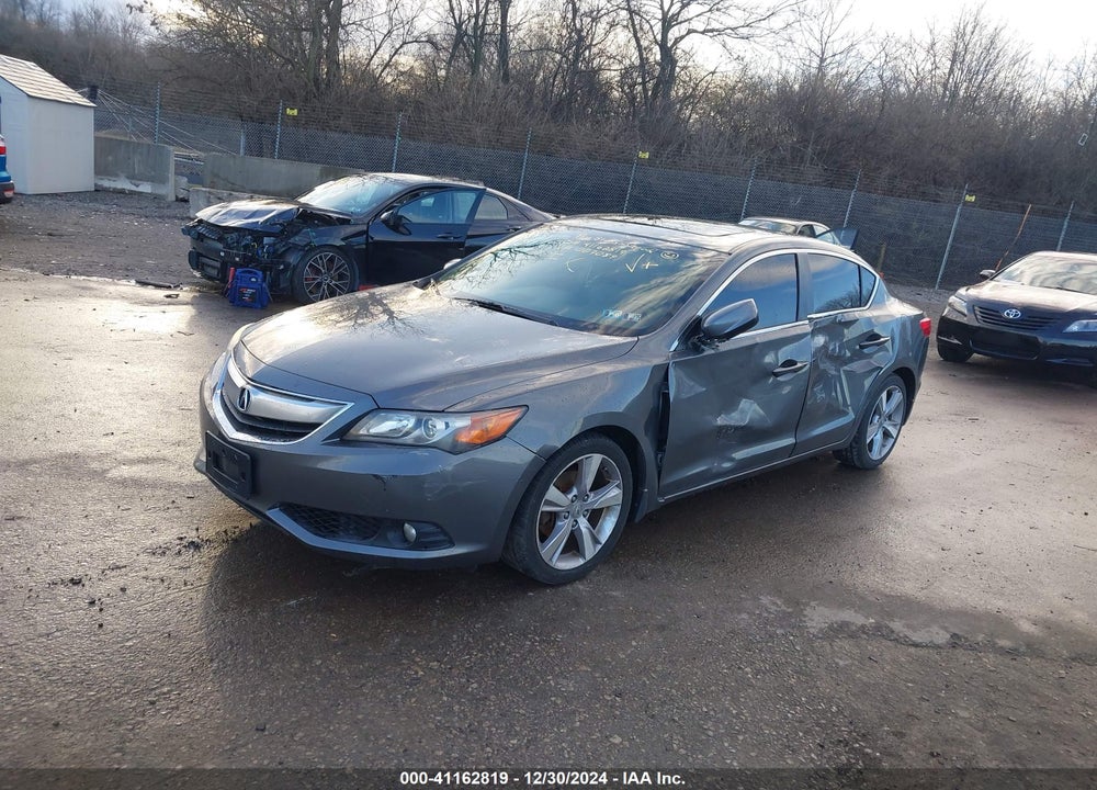 2013 ACURA ILX 2.0L VIN: 19VDE1F75DE007089