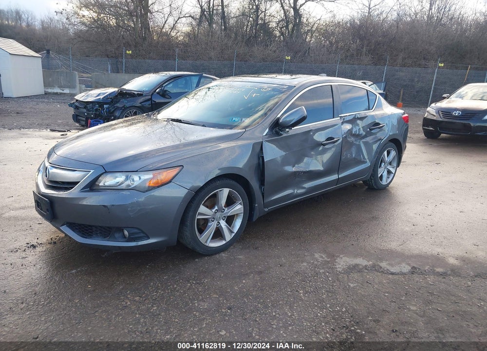 2013 ACURA ILX 2.0L VIN: 19VDE1F75DE007089