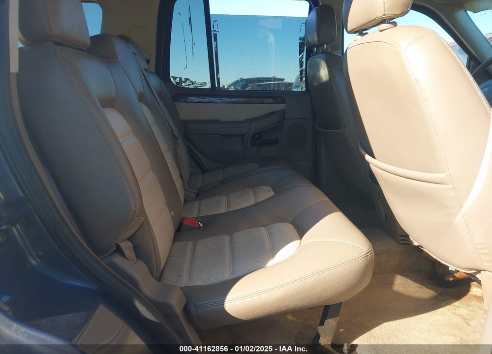 2005 FORD EXPLORER VIN: 1FMDU74K45UA77900