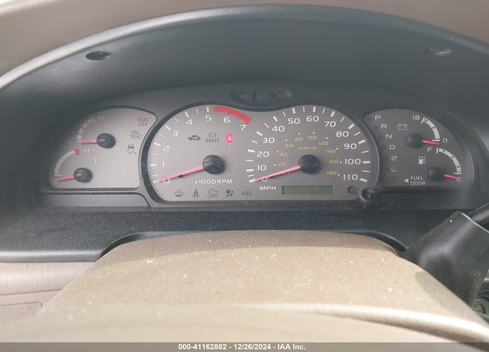 2004 TOYOTA SEQUOIA SR5 V8 VIN: 5TDZT34A24S210864