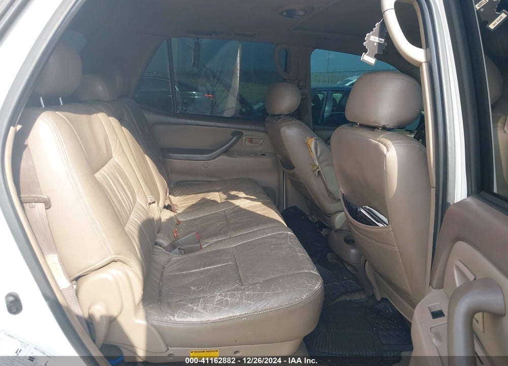 2004 TOYOTA SEQUOIA SR5 V8 VIN: 5TDZT34A24S210864