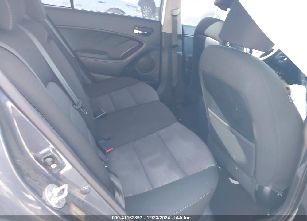 2016 KIA FORTE VIN: KNAFX4A80G5518296