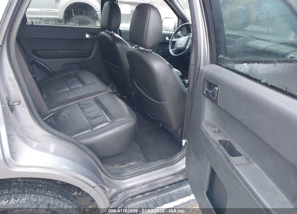2008 FORD ESCAPE LIMITED VIN: 1FMCU04128KA86797