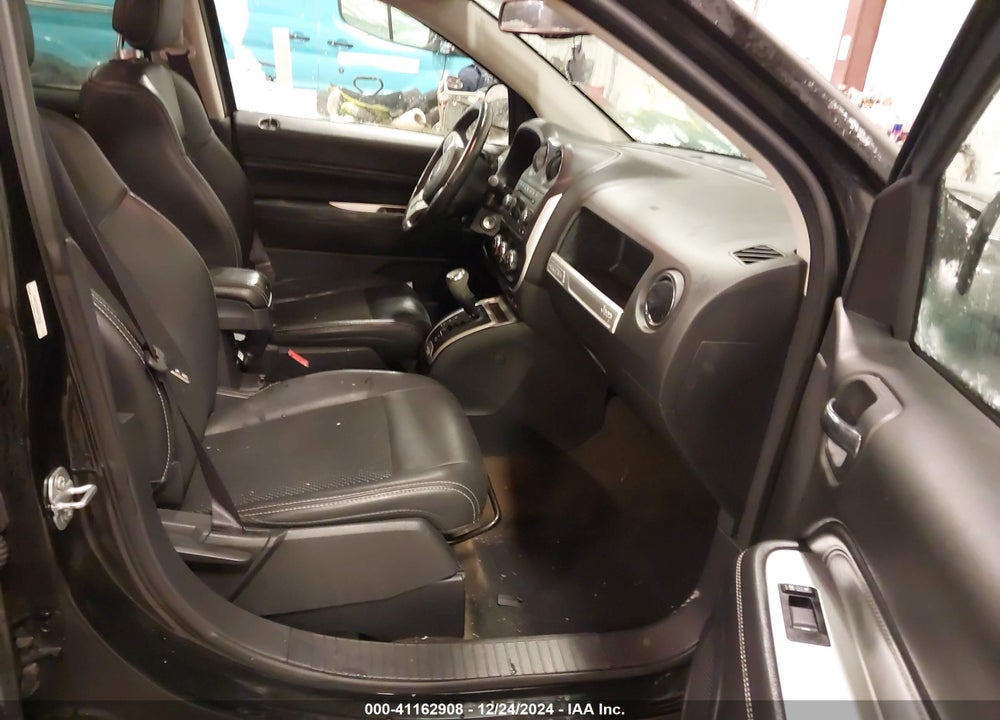 2016 JEEP COMPASS VIN: 1C4NJDEB5GD719199