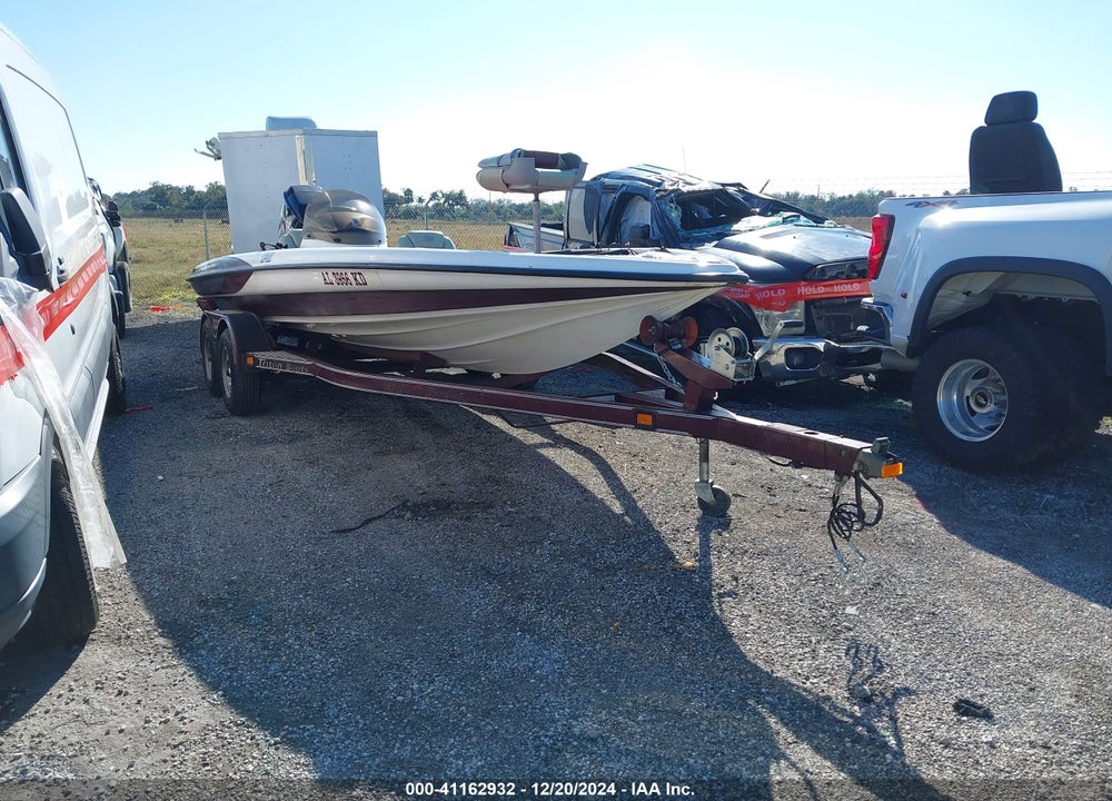 1999 TRITON OTHER VIN: TJZ1P522B999