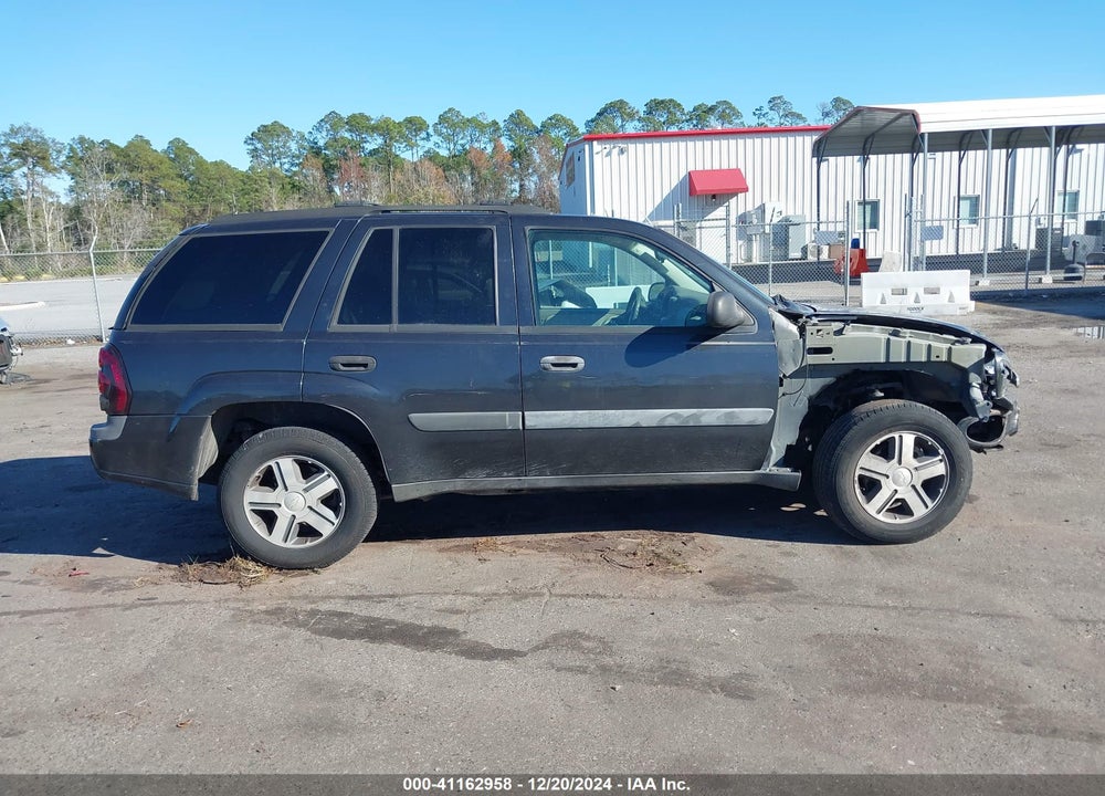 2005 CHEVROLET TRAILBLAZER LS VIN: 1GNDS13S252310443