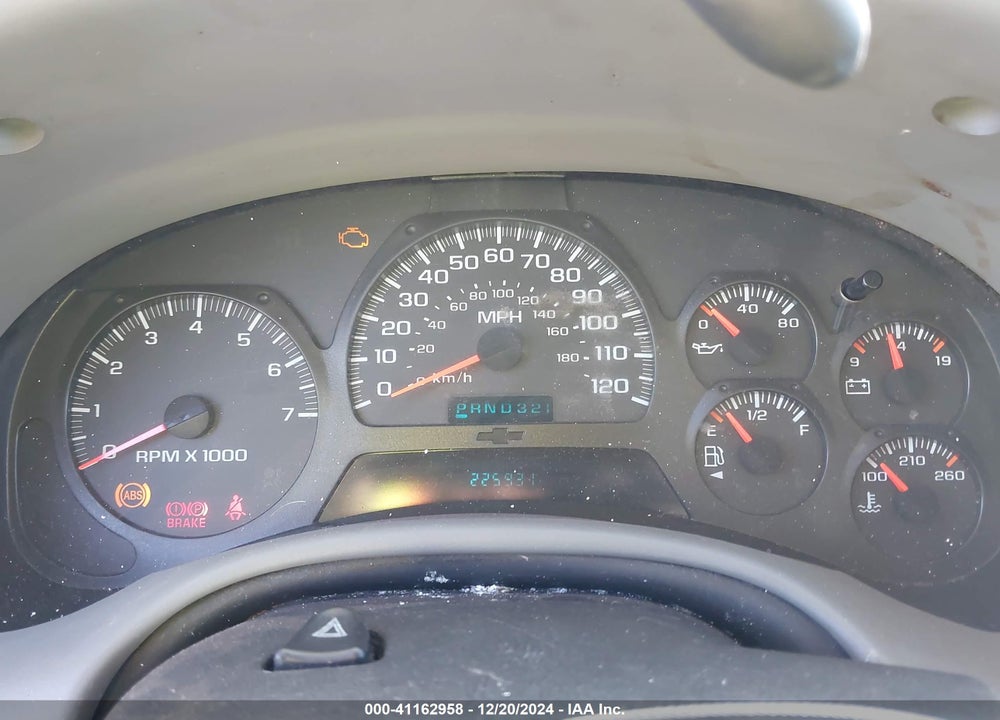 2005 CHEVROLET TRAILBLAZER LS VIN: 1GNDS13S252310443