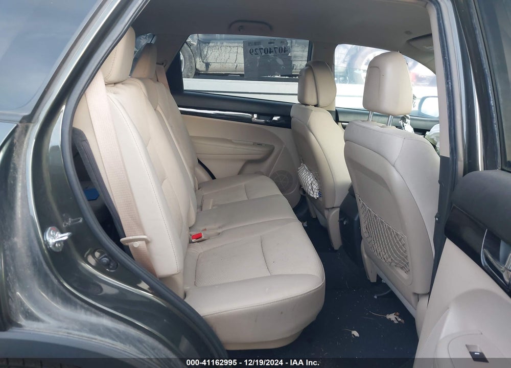 2013 KIA SORENTO LX VIN: 5XYKT4A64DG330587