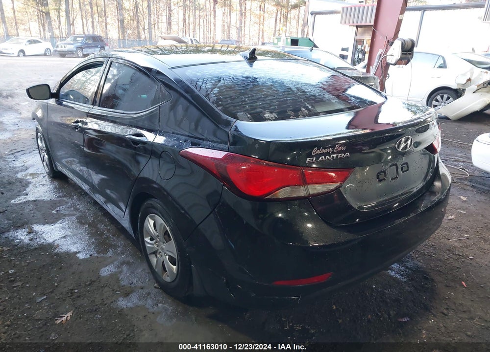 2016 HYUNDAI ELANTRA SE VIN: KMHDH4AE8GU490245