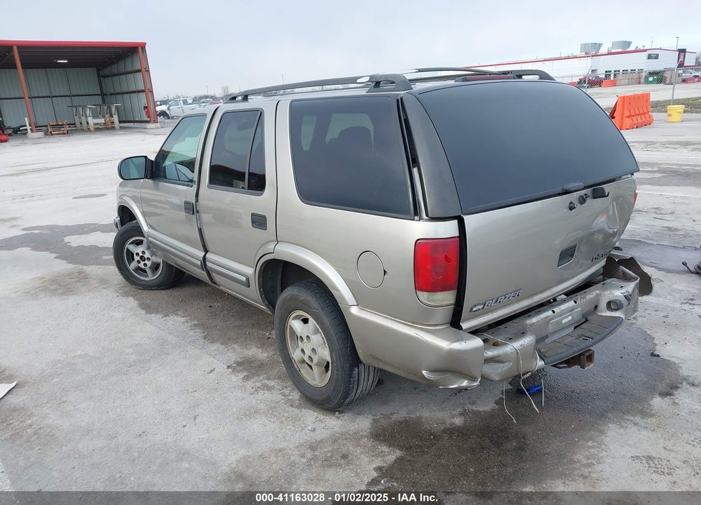 2000 CHEVROLET BLAZER LS VIN: 1GNDT13WXY2368305