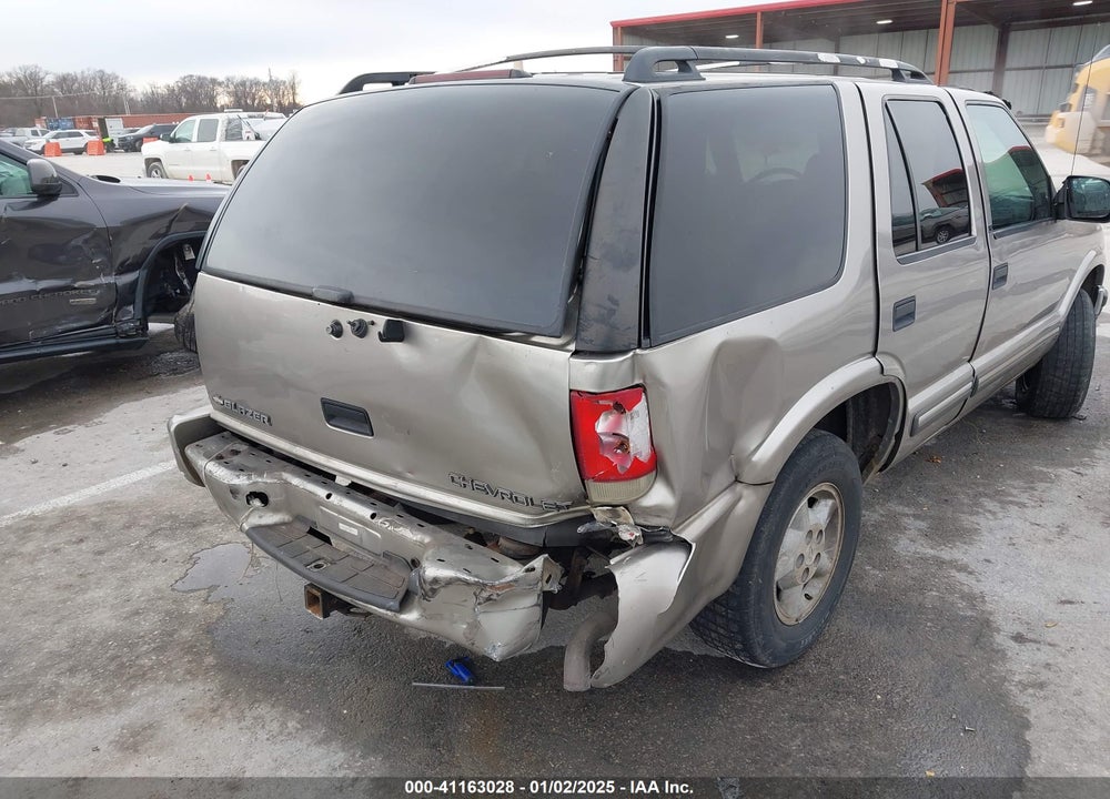 2000 CHEVROLET BLAZER LS VIN: 1GNDT13WXY2368305