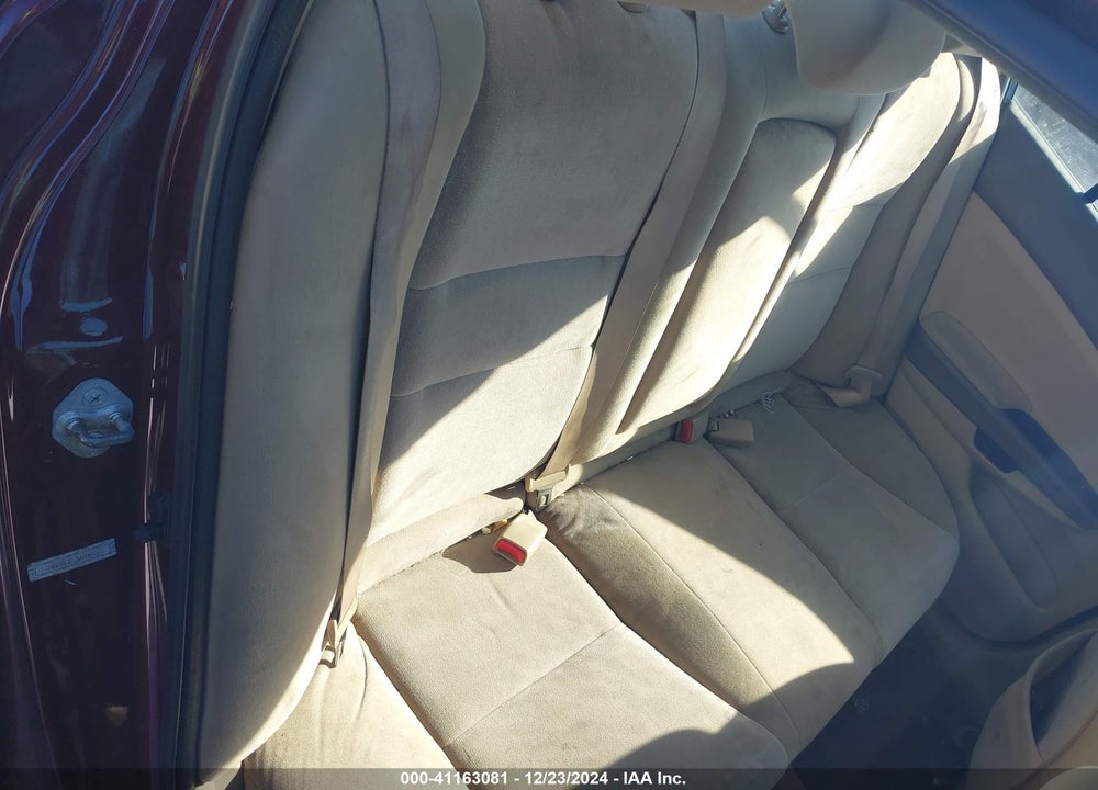 2010 HONDA ACCORD 2.4 LX-P VIN: 1HGCP2F46AA072087