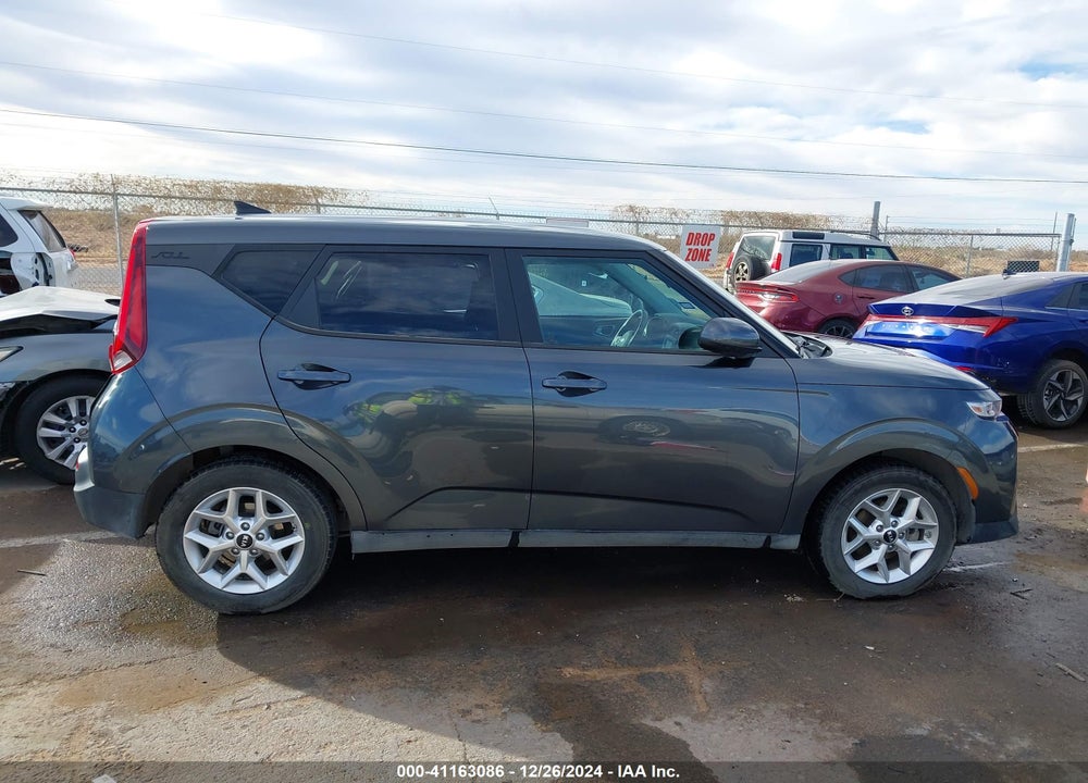 2021 KIA SOUL !/+/S VIN: KNDJ23AU3M7773785