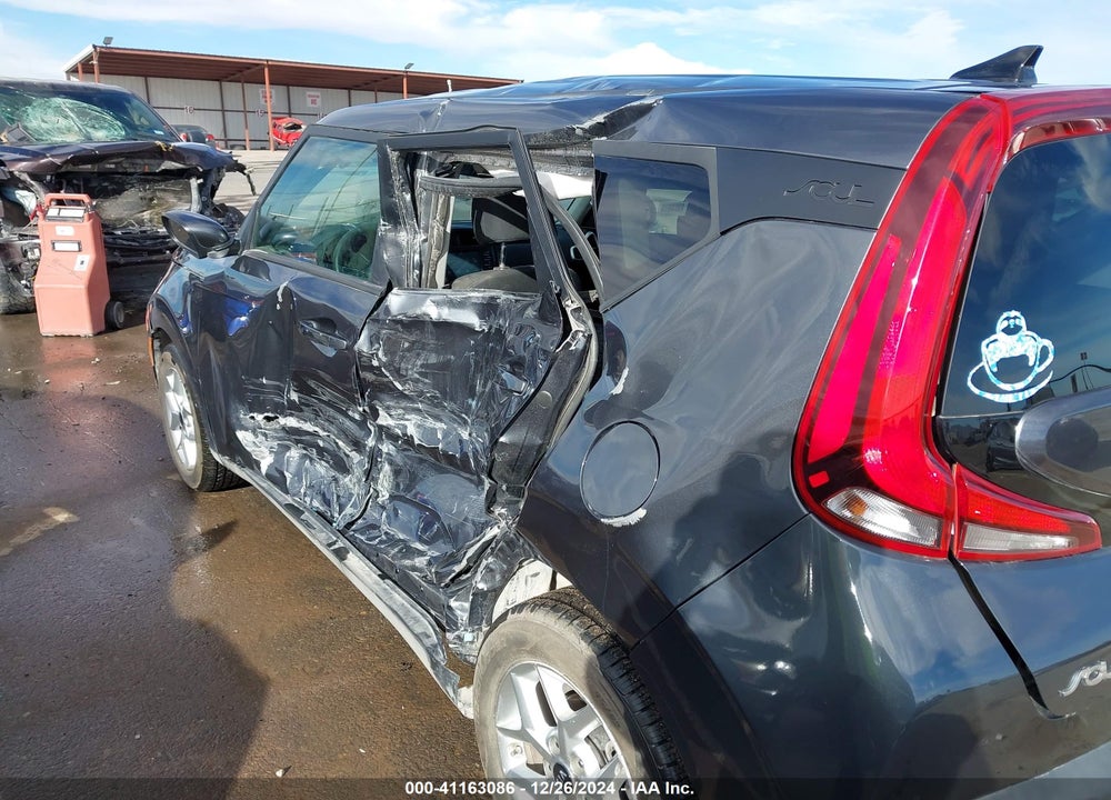 2021 KIA SOUL !/+/S VIN: KNDJ23AU3M7773785