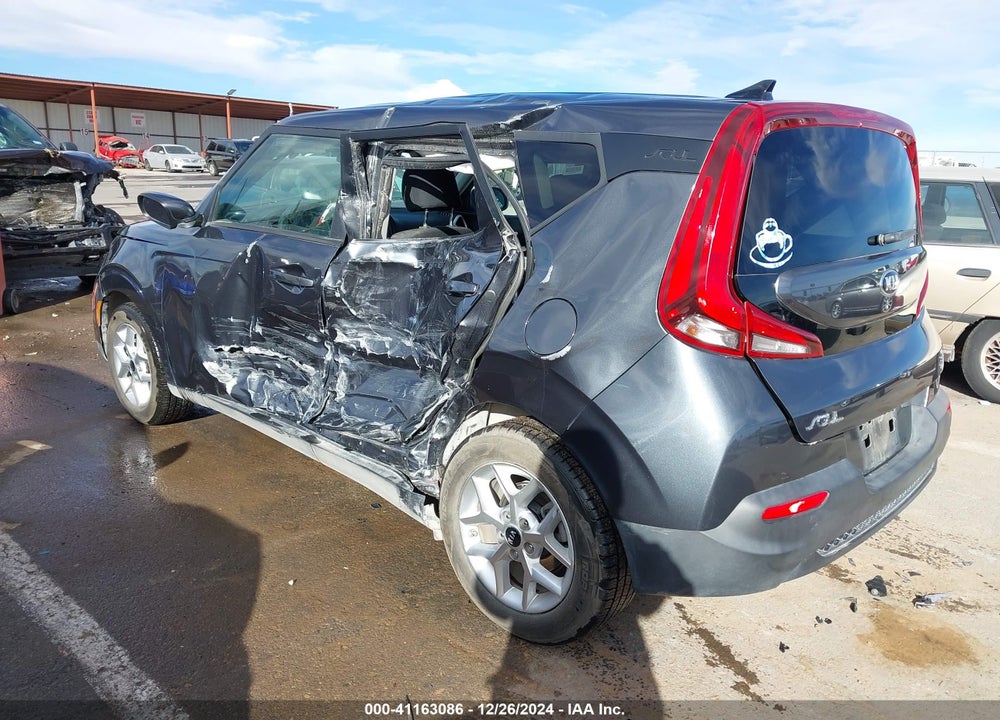 2021 KIA SOUL !/+/S VIN: KNDJ23AU3M7773785