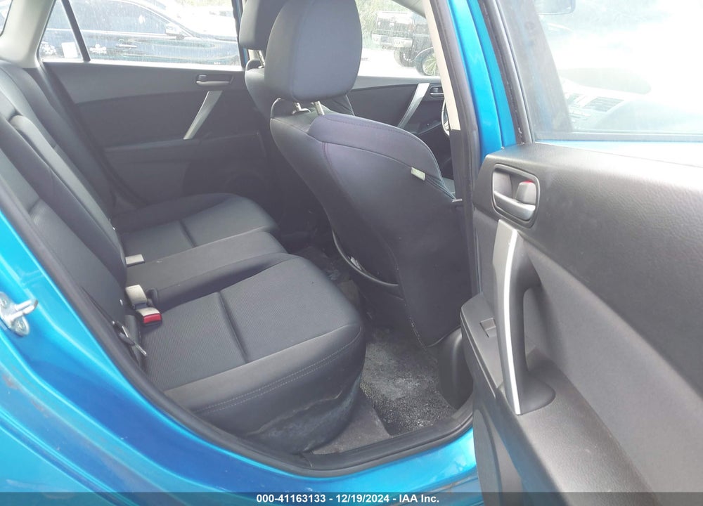 2011 MAZDA 3 S SPORT VIN: JM1BL1K65B1376570